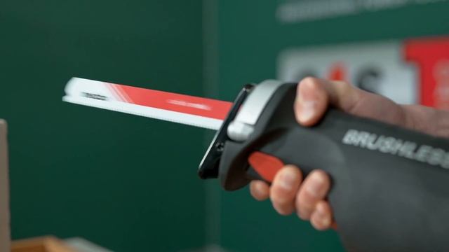 Metabo presents: 18 Volt cordless sabre saw SSEP 18 LTX BL MVT смотреть онлайн