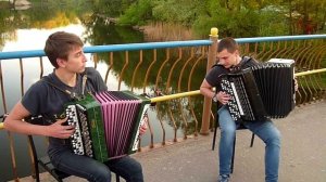 Город Сумы. Гимн Украины на баянах