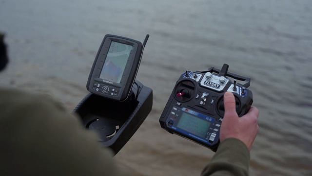 Прикормочном кораблик для рыбалки Runferry с GPS автопилотом, новый цвет и 868 приёмник Ранферри смотреть онлайн