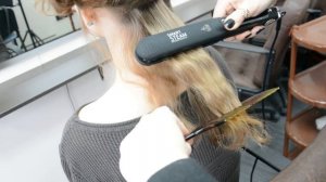 Паровой выпрямитель для волос