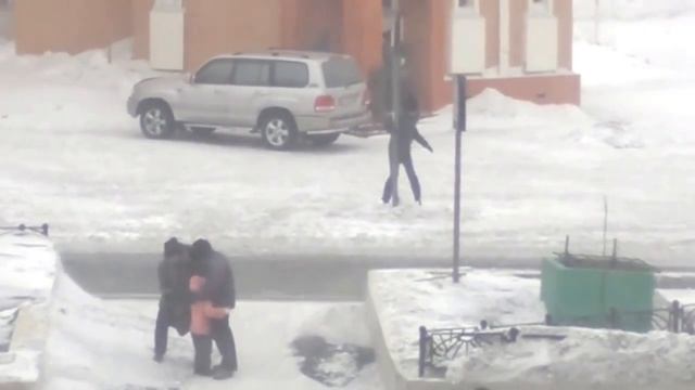 УНЕСЕННЫЕ ВЕТРОМ. СИЛЬНЫЙ ВЕТЕР. ПОДБОРКА. смотреть онлайн