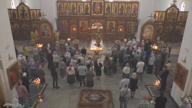 Неделя 12-я по Пятидесятнице. Предпразднство Успения Пресвятой Богородицы. Божественная Литургия.