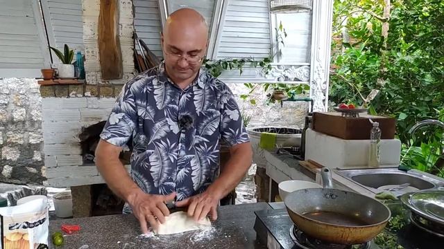 Что приготовить на завтрак? Китайские лепёшки с луком / Кухни народов мира смотреть онлайн