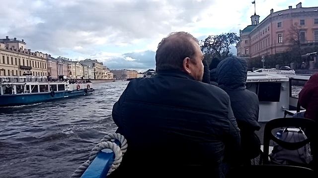 Чуть голову не сломал