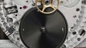 Ужас в механизме,  если вовремя не обслуживать часы. Выбор за Вами обслуживание или ремонт.