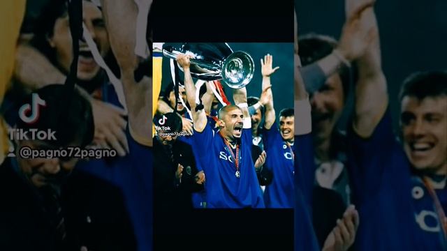 Ciao #Gianluca ti voglio ricordare così 😭😭😭 #Capitano  mio capitano #Rip #GianlucaVialli #VIALLI