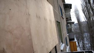 Как сделать крышу на балконе одному? Крыша на петлях.