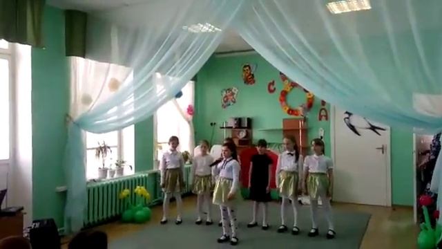 Дюймовочка. Эпизод, где ласточка падает. смотреть онлайн