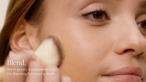 Как правильно наносить BB-крем на лицо - Glow Time BB Cream Jane Iredale