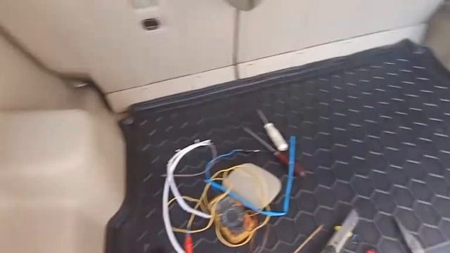 Hyundai Tucson ремонт замка багажніка і підігрів заднього скла. смотреть онлайн