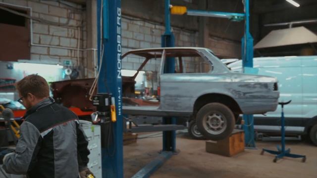 BMW 318! e21 Реставрация кузова завершена! смотреть онлайн