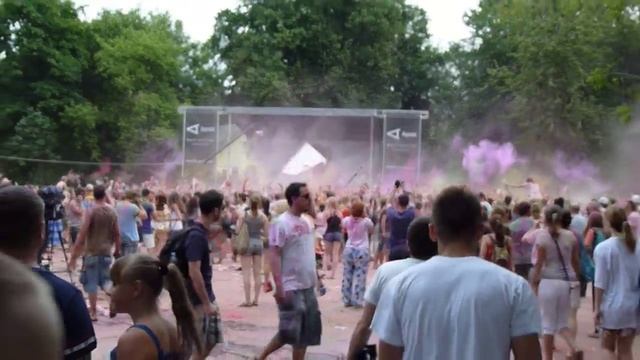 Фестиваль красок Холи ColorFest / The festival of colors Holi смотреть онлайн