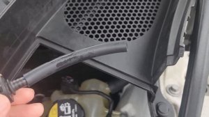 2017 Volvo XC90 coolant reservoir tank broken nipple repair