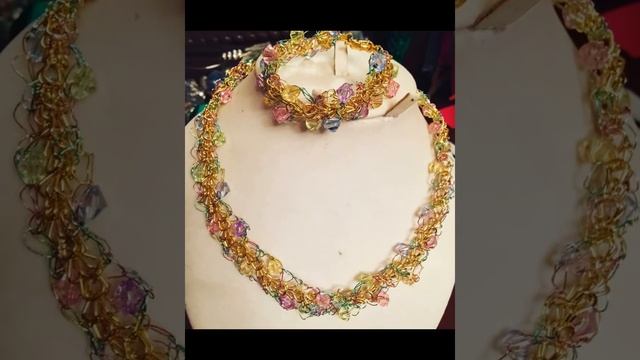 изделия из проволоки,камней и бусин... смотреть онлайн