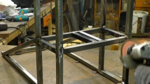 Все ГЕНИАЛЬНО И ПРОСТО! Крутая самоделка для гаража или мастерской !