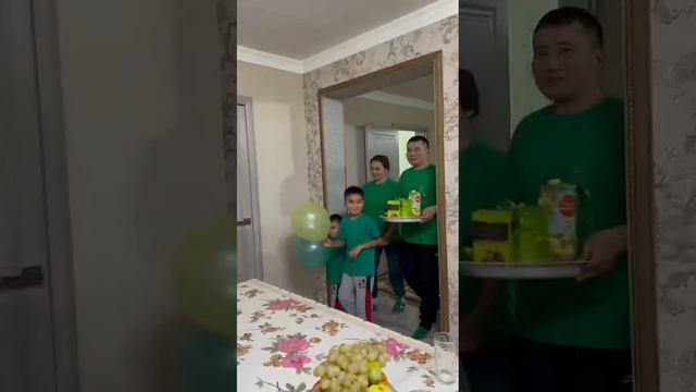 Цветная вечеринка#зеленыйцвет