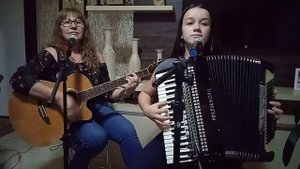 Veneranda e Lívia Gaiteira (Gaiteiro Feliz_Heneyde Bertussi)