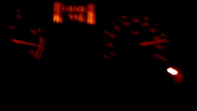 Renault clio 1.5 Dci 65cv 220 km/h смотреть онлайн