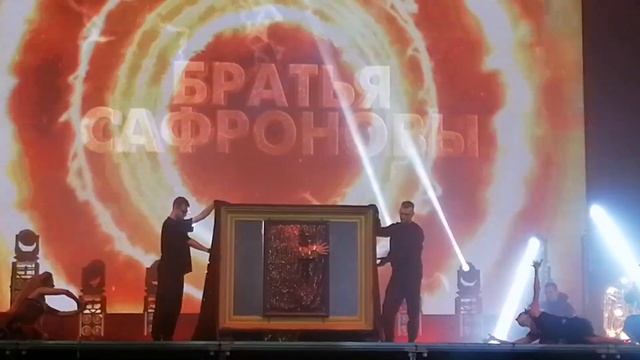 Шоу братьев Сафроновых смотреть онлайн