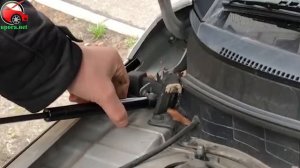 Установка упоров / амортизаторов капота на Hyundai Sonata LF / Хюндай Соната 7 (www.upora.net)