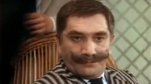 Она любит выпить. Этим надо воспользоваться.