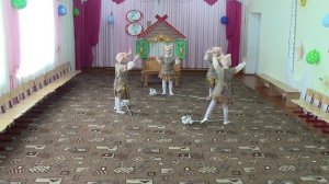 Танец Бабок Ёжек МБДОУ " Плешановский детский сад № 1""