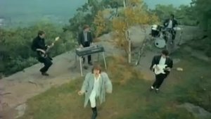 Simple Minds - Alive And Kicking