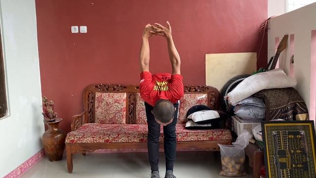 tugas mata kuliah atletik “ stretching statis “ смотреть онлайн