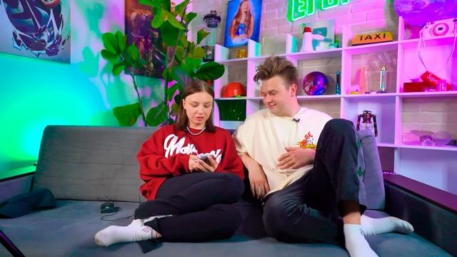 Звоню гадалкам по видеосвязи! смотреть онлайн