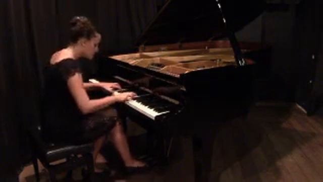 Frédéric Chopin- Mazurka op.17 nº3- Lucía Ghini смотреть онлайн