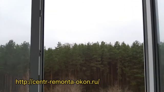 Ручка на пластиковом окне трудно поворачивается и продувает створка?http://centr-remonta-okon.ru/