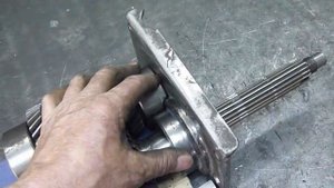 Понижающий реверс-редуктор (продолжение). Начало сборки корпуса.