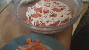 Как самому приготовить Салат из морепродуктов.  Рецепт салата Королевский