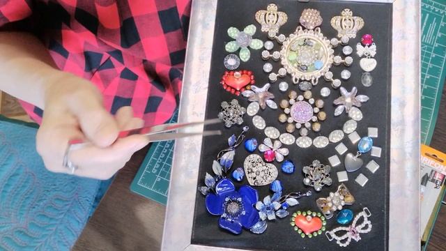 Бижутерный пэчворк.Панно на стену. смотреть онлайн