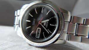 Cамые доступные японские механические часы - Seiko SNKE53K1