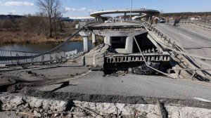 Почему российская армия не атакует украинские мосты