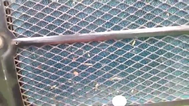 Защита радиатора от мелкого мусора в действии. смотреть онлайн