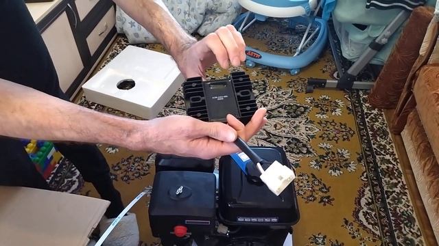 Распаковка двигателя Лифан 15 л.с.18 ампер,электростартер!