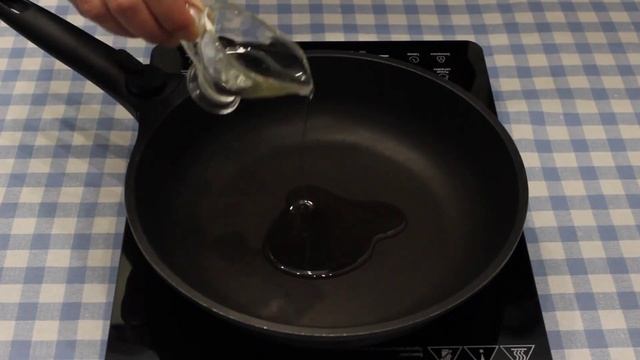 Грудка куриная сочная. В чем секрет + простой гарнир смотреть онлайн