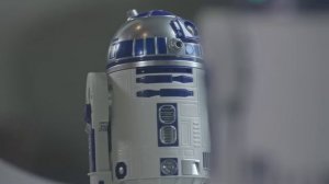 SPHERO R2-D2 Smart-robot / Robot connecté - Productvideo Vandenborre.be