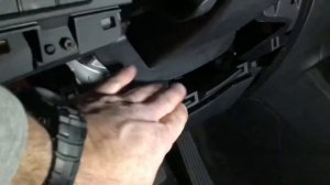 Hyundai Santa Fe 2014 brake light switch replacement