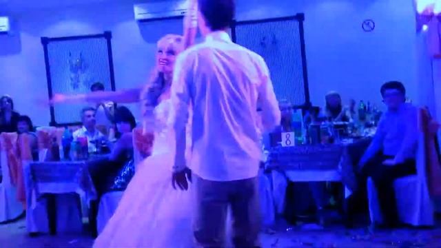 Копия видео "Свадебный танец Ани и Игоря" смотреть онлайн