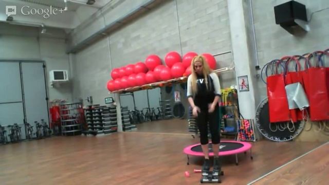 Monya fitness Giwa come bruciare calorie allenandosi con il mini stepper смотреть онлайн