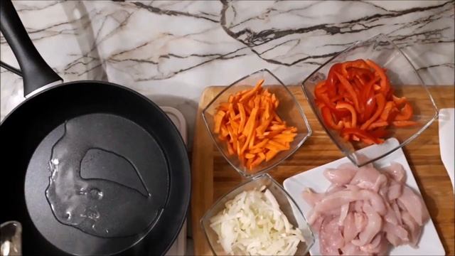 Спагетти с курицей в сливочной паприкане смотреть онлайн