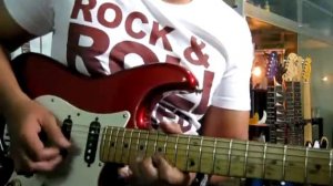 FENDER FLOYD ROSE CLASSIC STRATROCASTER - TEST (keep the faith - jon bon jovi covered)