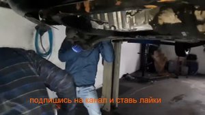 Volkswagen T5 Caravelle , замена сайлентблоков подрамника.