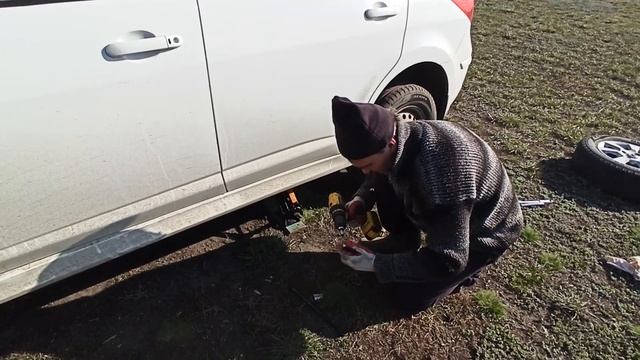 Шиномонтаж с шуруповертом - теперь это удовольствие!