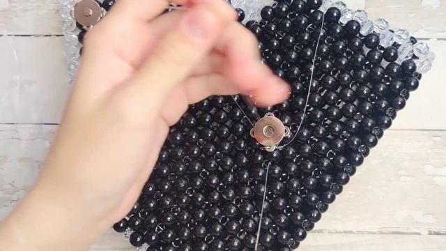 МАСТЕР КЛАСС.СУМКА ИЗ БУСИН:  КРЕПЛЕНИЕ ФУРНИТУРЫ. BAG FROM BEADS. HOW TO ATTACH ACCESSORIES