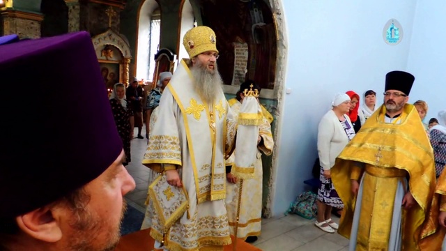 Урюпинская паства поздравила своего архипастыря с днем его тезоименитства. 