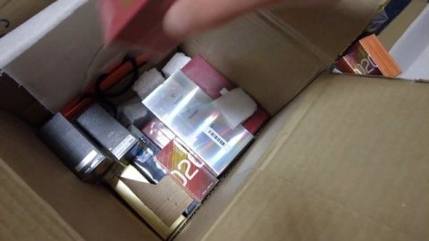 КУПИЛ ОПТОМ, ПРОДАЛ НА АВИТО - Сколько заработал денег на парфюмерии? Товарный бизнес. Товарка 2023